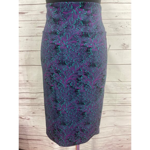 Lularoe Cassie Size XL Below Knee Paisley Purple Skirt NWT - Picture 3 of 7